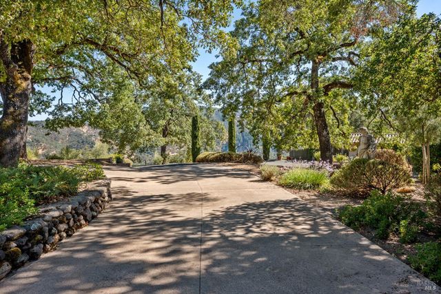 800-850 Boonville Rd, Ukiah, CA 95482