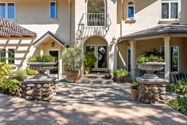 800-850 Boonville Rd, Ukiah, CA 95482