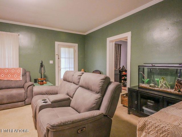 10 Pine Street, Athens, TN 37303