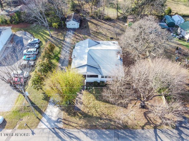 10 Pine Street, Athens, TN 37303