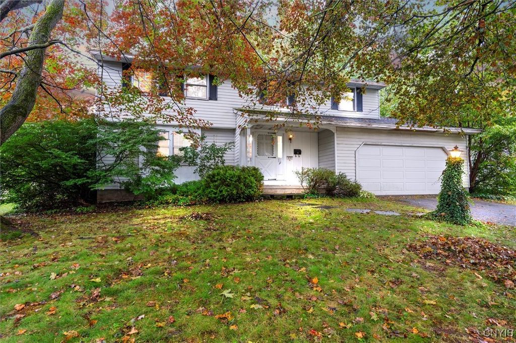 212 Riverdale Road, Clay, NY 13090