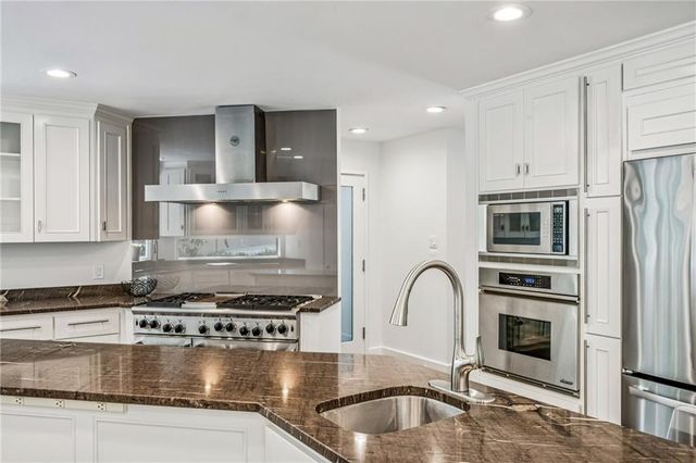 5 W Wesley Ridge NW, Atlanta, GA 30327