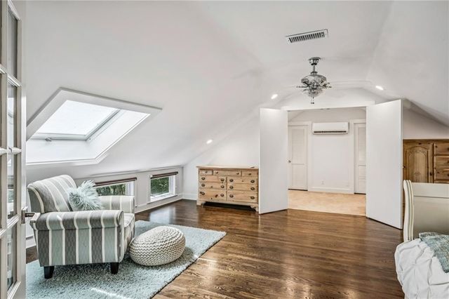 5 W Wesley Ridge NW, Atlanta, GA 30327