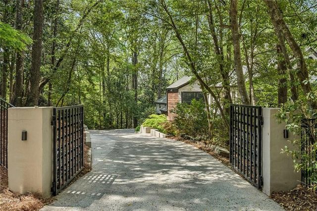 5 W Wesley Ridge NW, Atlanta, GA 30327