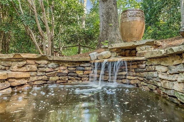 5 W Wesley Ridge NW, Atlanta, GA 30327