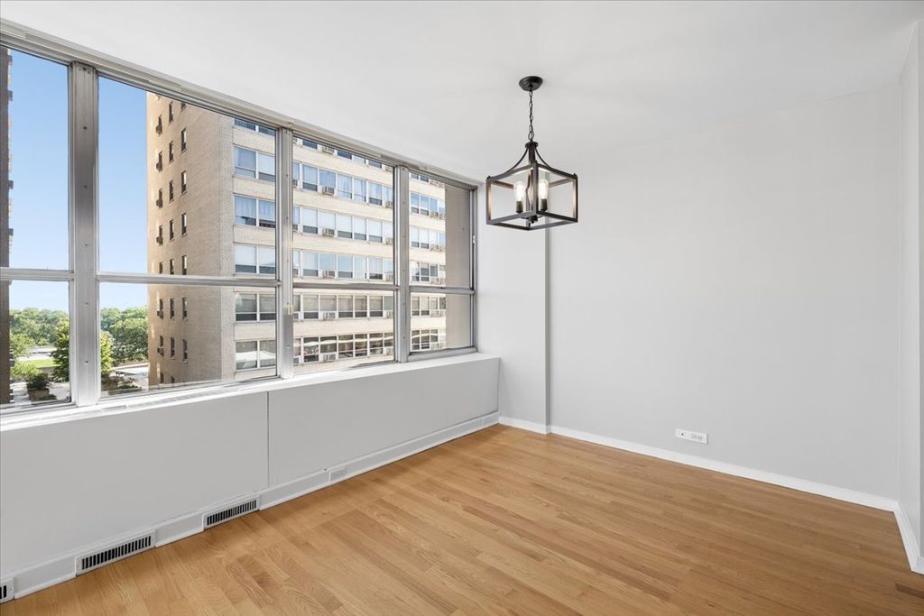 655 W Irving Park Road 502, Chicago, IL 60613 — photo 5