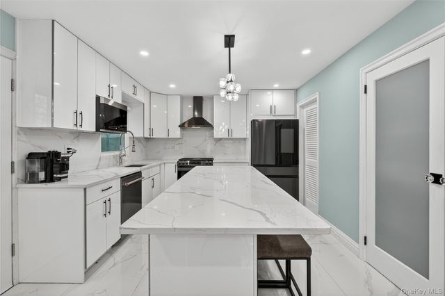 21 Green Avenue, Valley Cottage, NY 10989