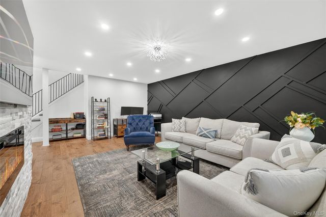 21 Green Avenue, Valley Cottage, NY 10989