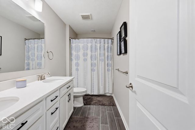 6629 Seabiscuit Road, Whitestown, IN 46075