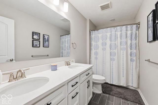 6629 Seabiscuit Road, Whitestown, IN 46075
