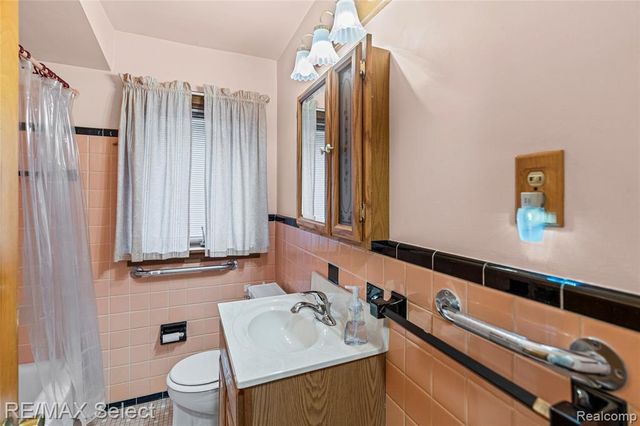 1406 Moran Avenue, Lincoln Park, MI 48146