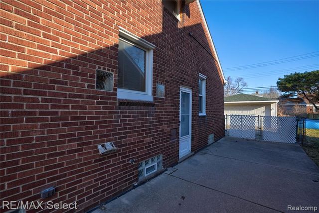 1406 Moran Avenue, Lincoln Park, MI 48146