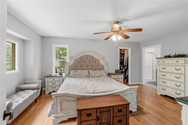 300 Whispering Falls Drive, Pickens, SC 29671