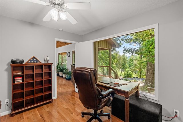 300 Whispering Falls Drive, Pickens, SC 29671