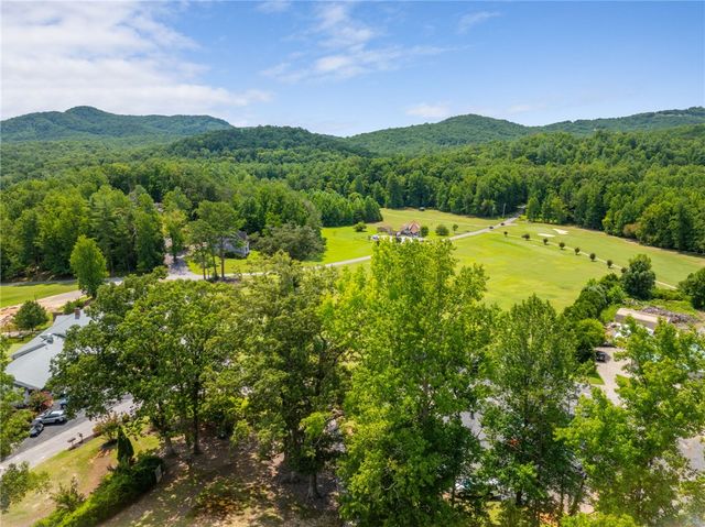 300 Whispering Falls Drive, Pickens, SC 29671