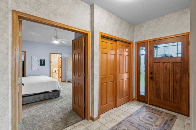 3144 Wilds Ridge Court NW, Prior Lake, MN 55372