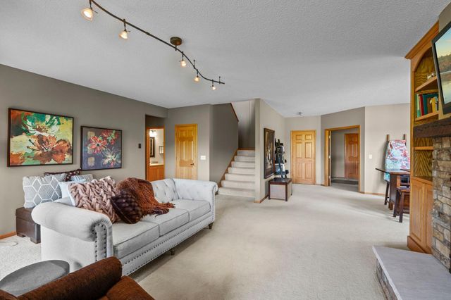 3144 Wilds Ridge Court NW, Prior Lake, MN 55372