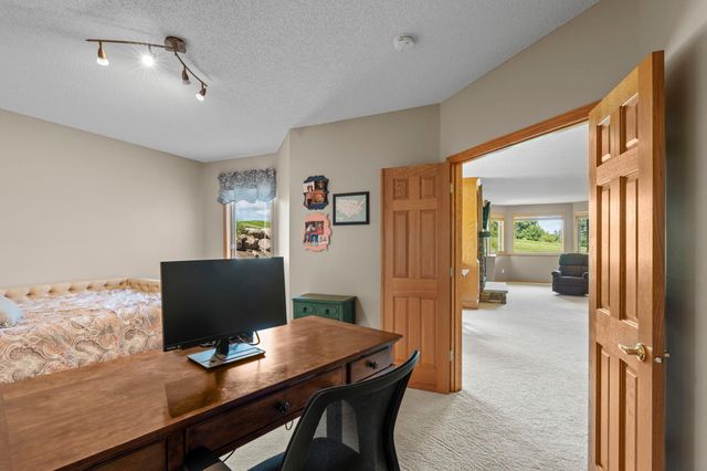 3144 Wilds Ridge Court NW, Prior Lake, MN 55372