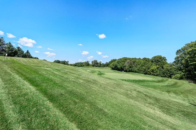 3144 Wilds Ridge Court NW, Prior Lake, MN 55372