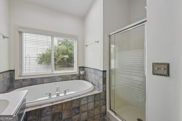 6137 White Oak Drive, Flowery Branch, GA 30542