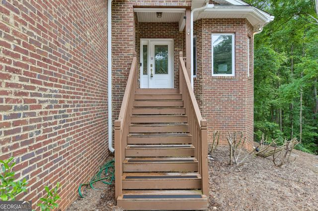 6137 White Oak Drive, Flowery Branch, GA 30542