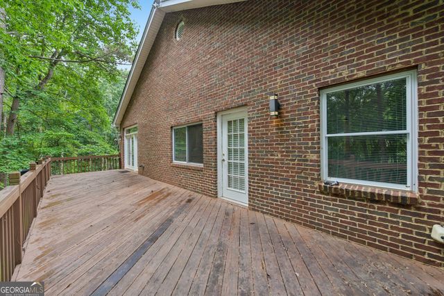 6137 White Oak Drive, Flowery Branch, GA 30542