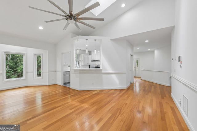 6137 White Oak Drive, Flowery Branch, GA 30542