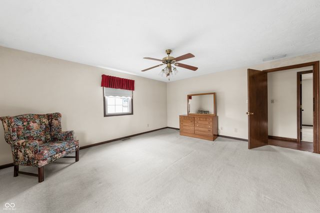 100 E Michelle Lane, Pendleton, IN 46064