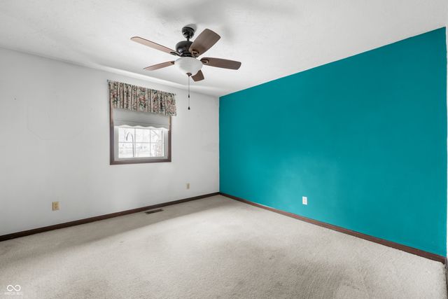 100 E Michelle Lane, Pendleton, IN 46064