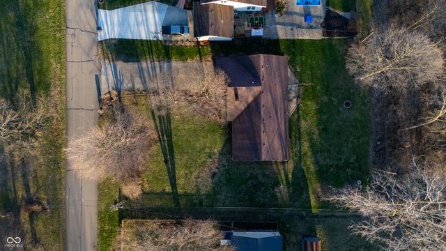 100 E Michelle Lane, Pendleton, IN 46064