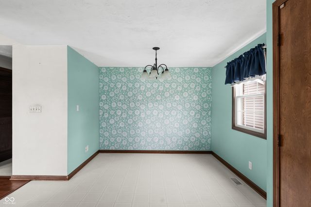 100 E Michelle Lane, Pendleton, IN 46064