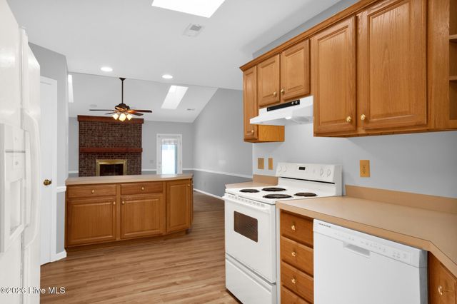 691 Bald Eagle Drive, Vass, NC 28394