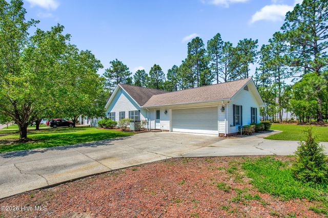 691 Bald Eagle Drive, Vass, NC 28394