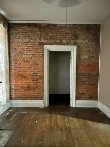 33 Clark Place, 35 35, Columbus, OH 43201