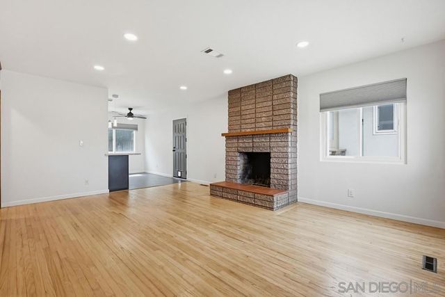 4347 Voltaire, San Diego, CA 92107