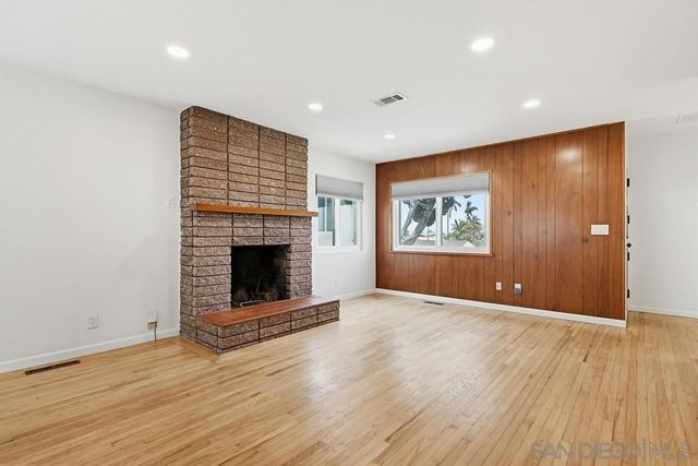 4347 Voltaire, San Diego, CA 92107