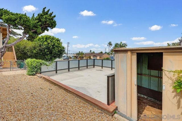 4347 Voltaire, San Diego, CA 92107