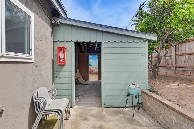 4347 Voltaire, San Diego, CA 92107