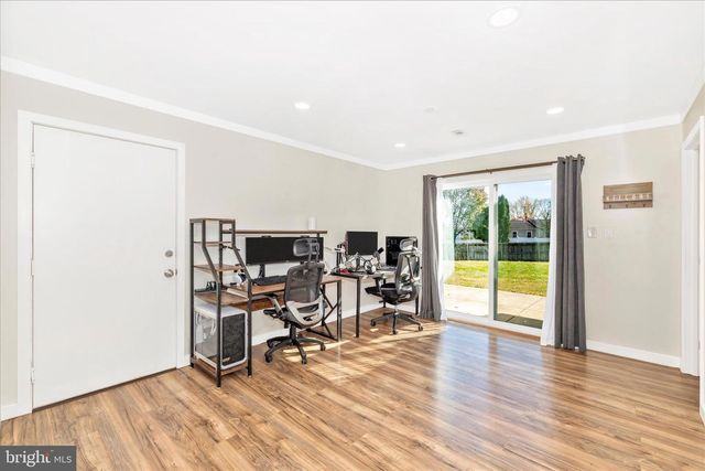 170 POINSETT LN, Frederick, MD 21702