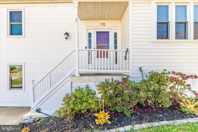 170 POINSETT LN, Frederick, MD 21702