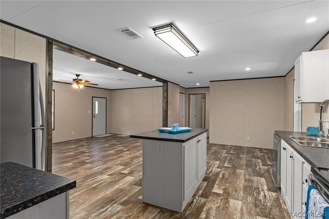 2455 E North Street, Inverness, FL 34453