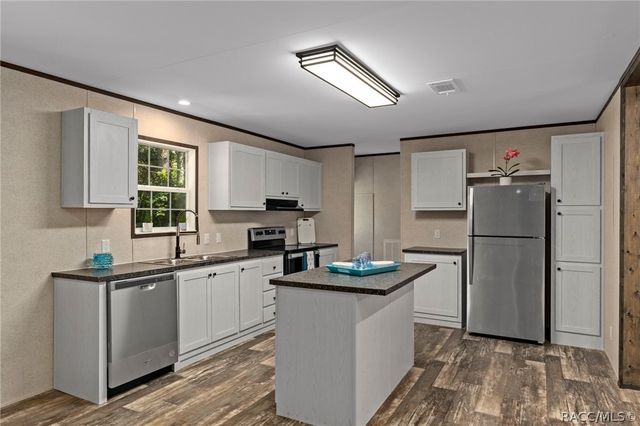 2455 E North Street, Inverness, FL 34453