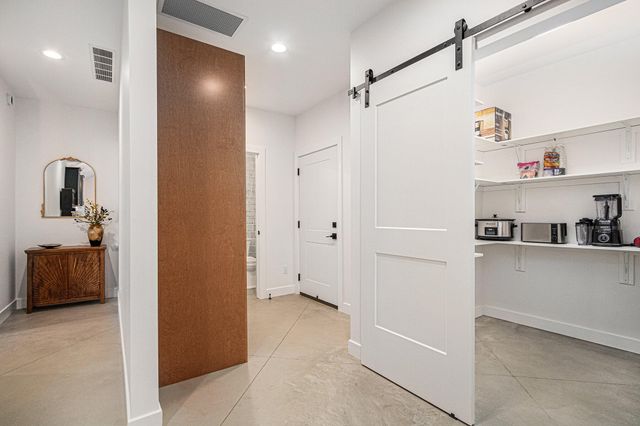 13785 Jane Way, Harbert, MI 49115