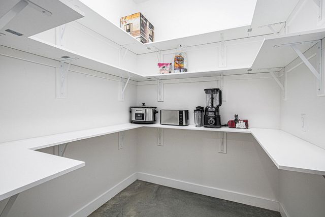 13785 Jane Way, Harbert, MI 49115