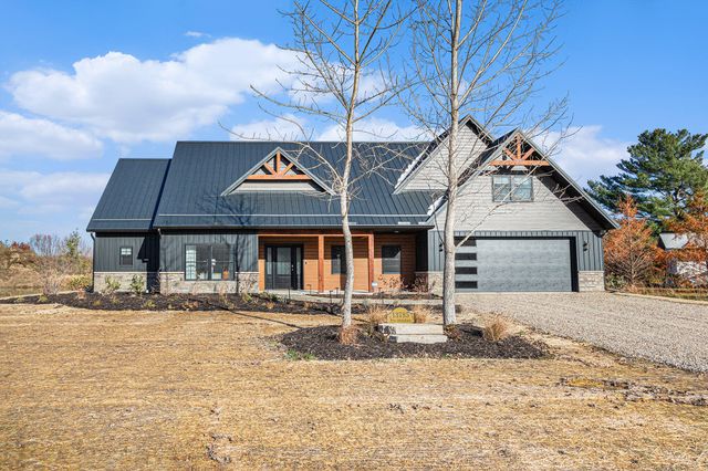 13785 Jane Way, Harbert, MI 49115