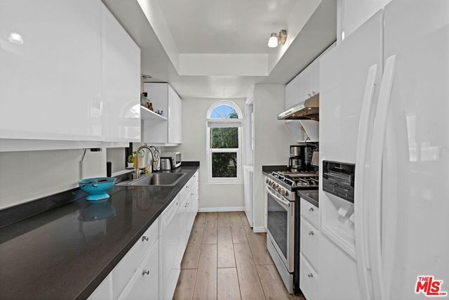 11337 Nebraska Avenue 303, Los Angeles, CA 90025