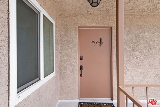 11337 Nebraska Avenue 303, Los Angeles, CA 90025