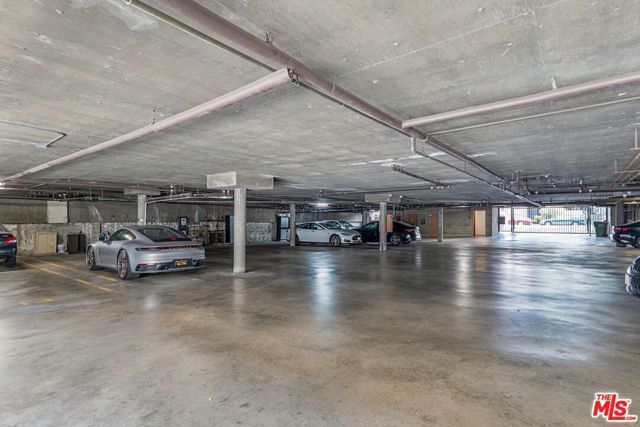 11337 Nebraska Avenue 303, Los Angeles, CA 90025