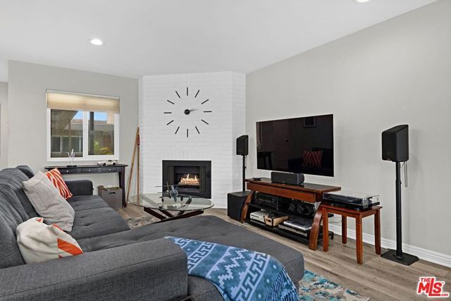 11337 Nebraska Avenue 303, Los Angeles, CA 90025