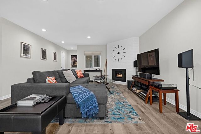 11337 Nebraska Avenue 303, Los Angeles, CA 90025